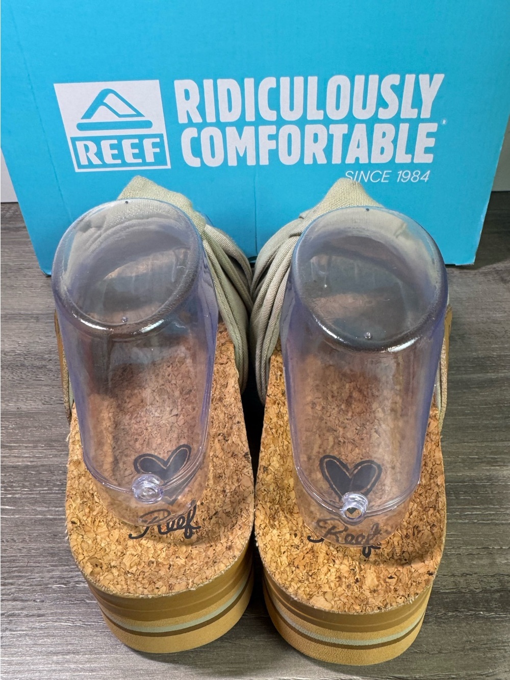 Reef Knotty Vista Hi Slide Sage Green Platform Slide sandals size 38.5/8 EUC - Picture 5 of 9